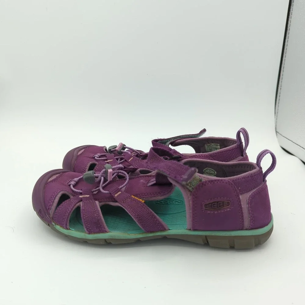 KEEN‎ Seacamp II CNX Sandals Gorp Adventure Water Shoes Girls 7 US 39 Outdoor